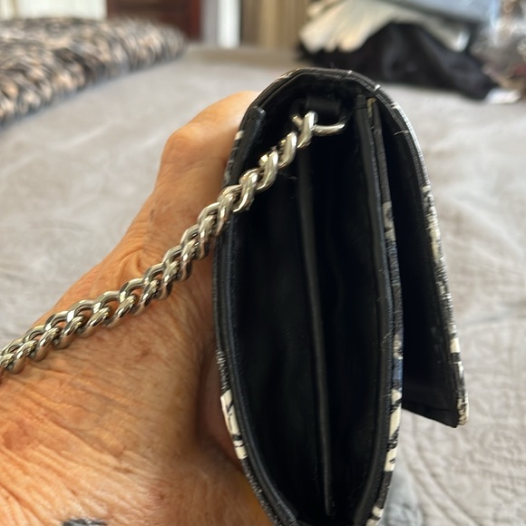 DKNY Purse - Picture 7 of 7